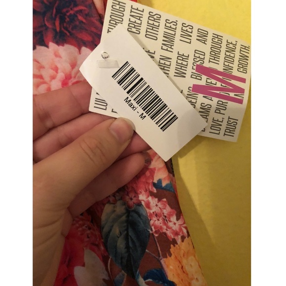🦄Unicorn LuLaRoe Butterflies & Flowers Maxi NWT🦄 - Picture 2 of 4